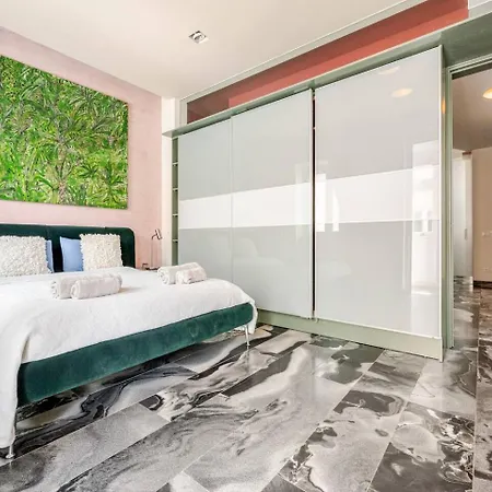 Penthouse With Jacuzzi & Panoramic Views - Heart Of Valletta Exterior photo