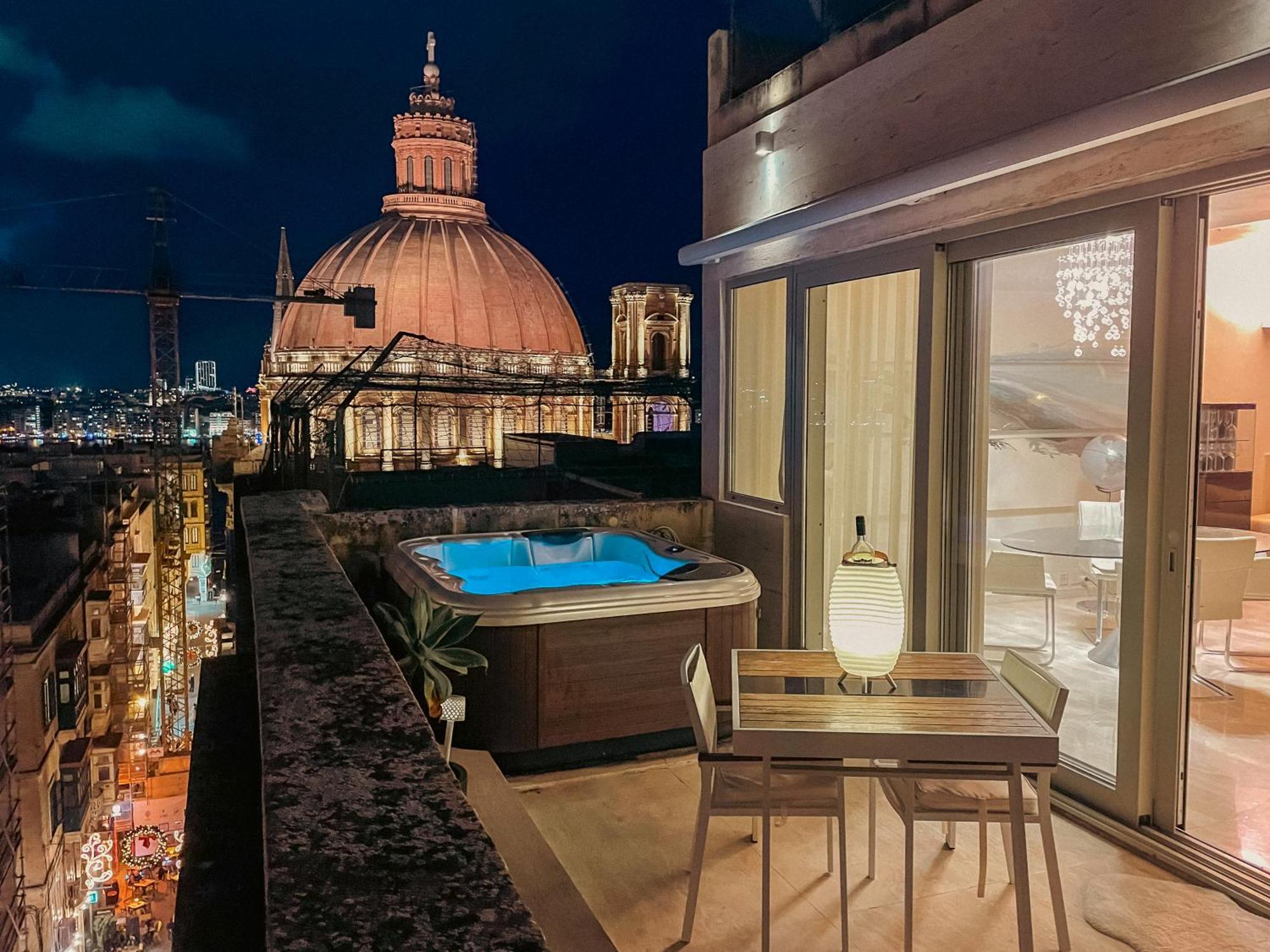 Penthouse With Jacuzzi & Panoramic Views - Heart Of Apartamento