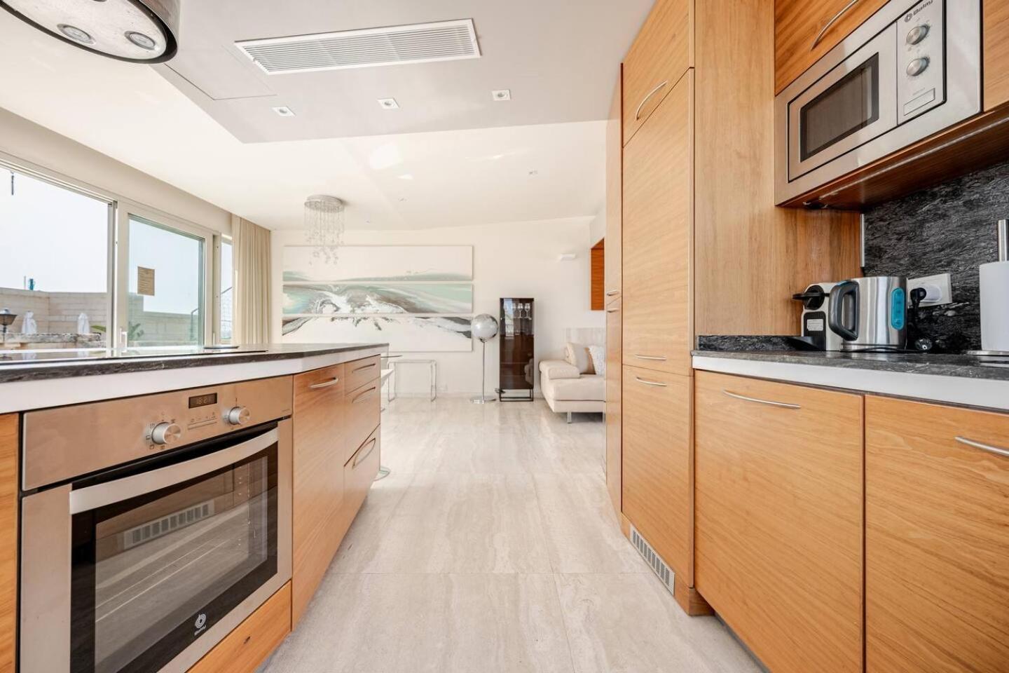 Penthouse With Jacuzzi & Panoramic Views - Heart Of